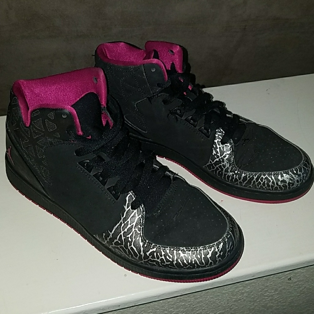 Jordan 1 Flight 3, Black/Fuchsia/Metallic Grey